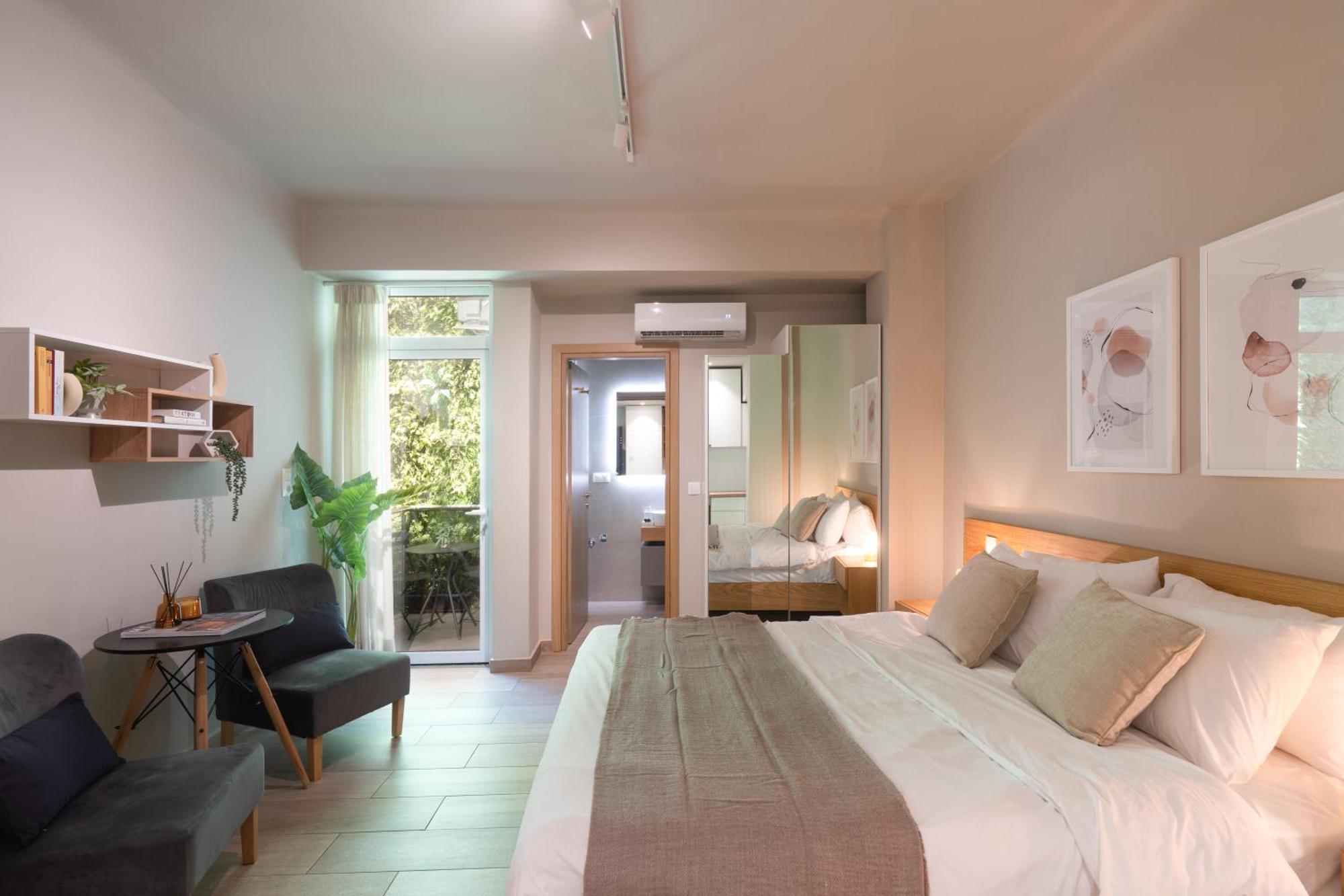 Studio Apartment with Balcony